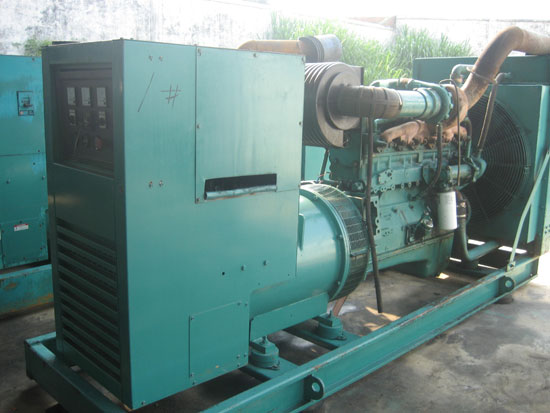 长丰租赁发电机- 发电机碳刷磨损的原因是什么