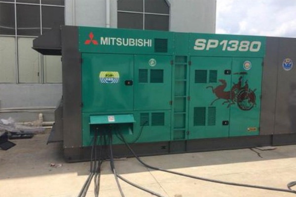 长丰为什么有些柴油发电机组的输出电压可以调节？