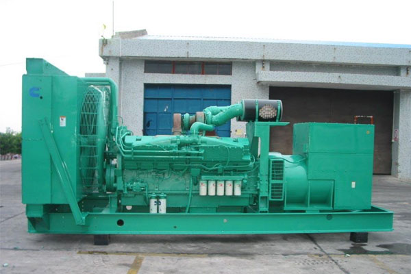 长丰工厂发电机应急发电时如何更准确地检查发电机状态？