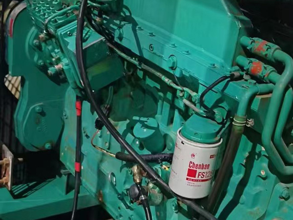 长丰如何确定新的发电机组控制系统是否与原系统兼容？