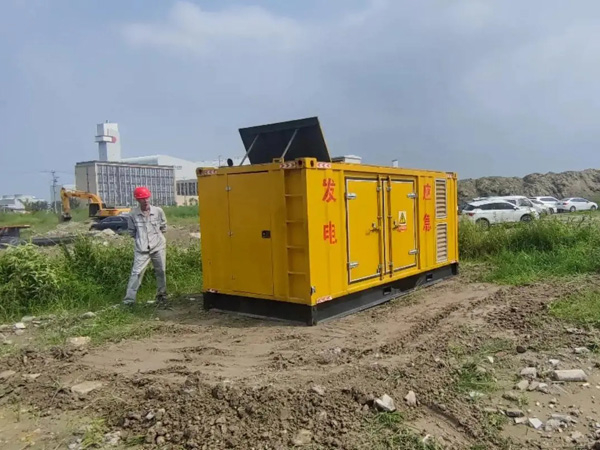 长丰200KW柴油发电机机组每小时的油耗量受哪些因素影响？