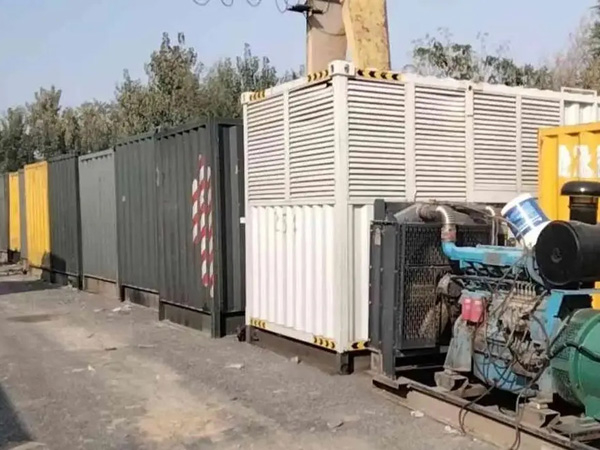 长丰200KW柴油发电机机组每小时油耗是多少？